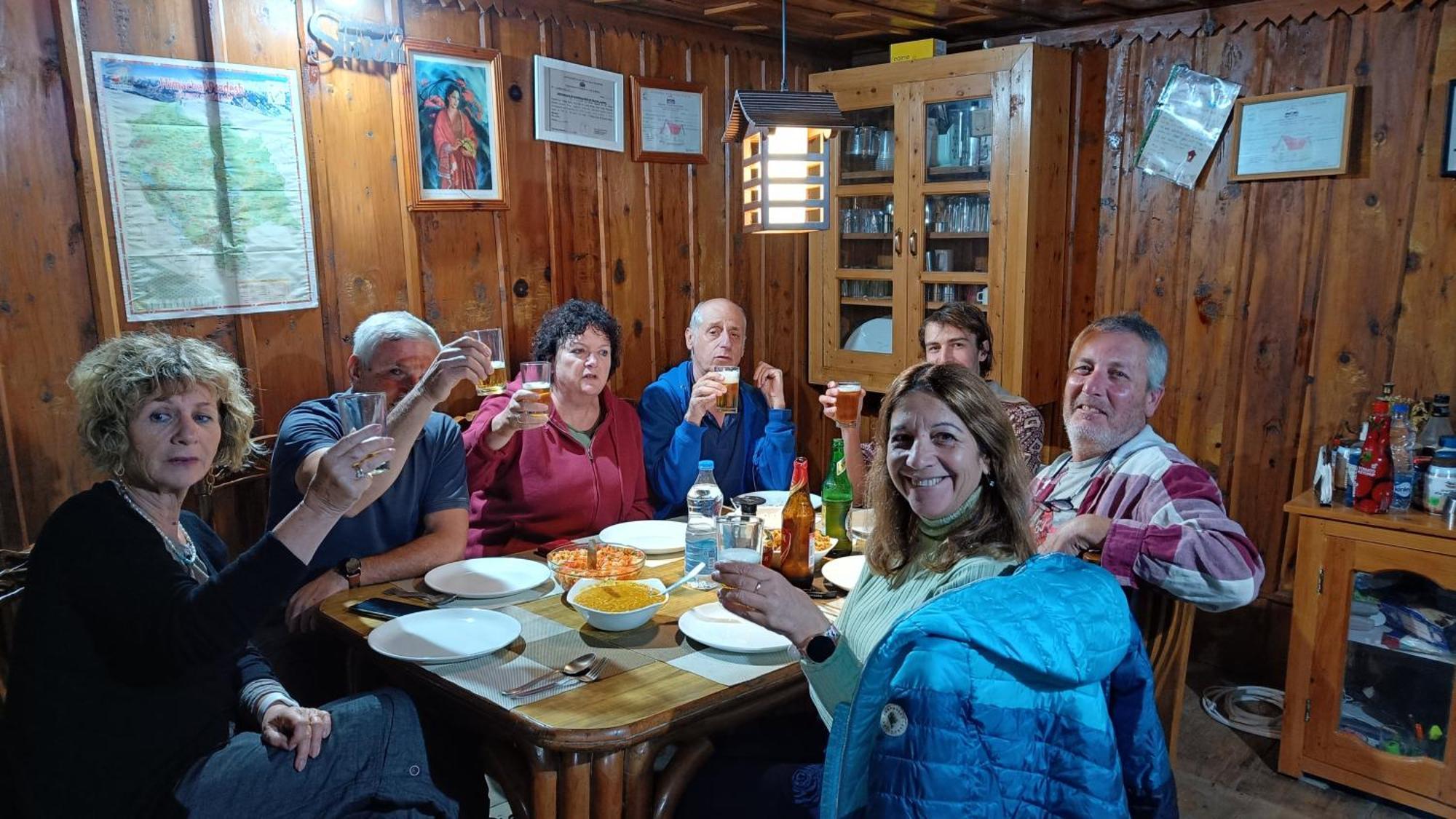 Ishan Log Huts-A Boutique Home Stay Banjār Zewnętrze zdjęcie